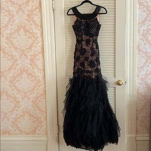 Jovani Black Lace & Tule Ball Gown/Prom
